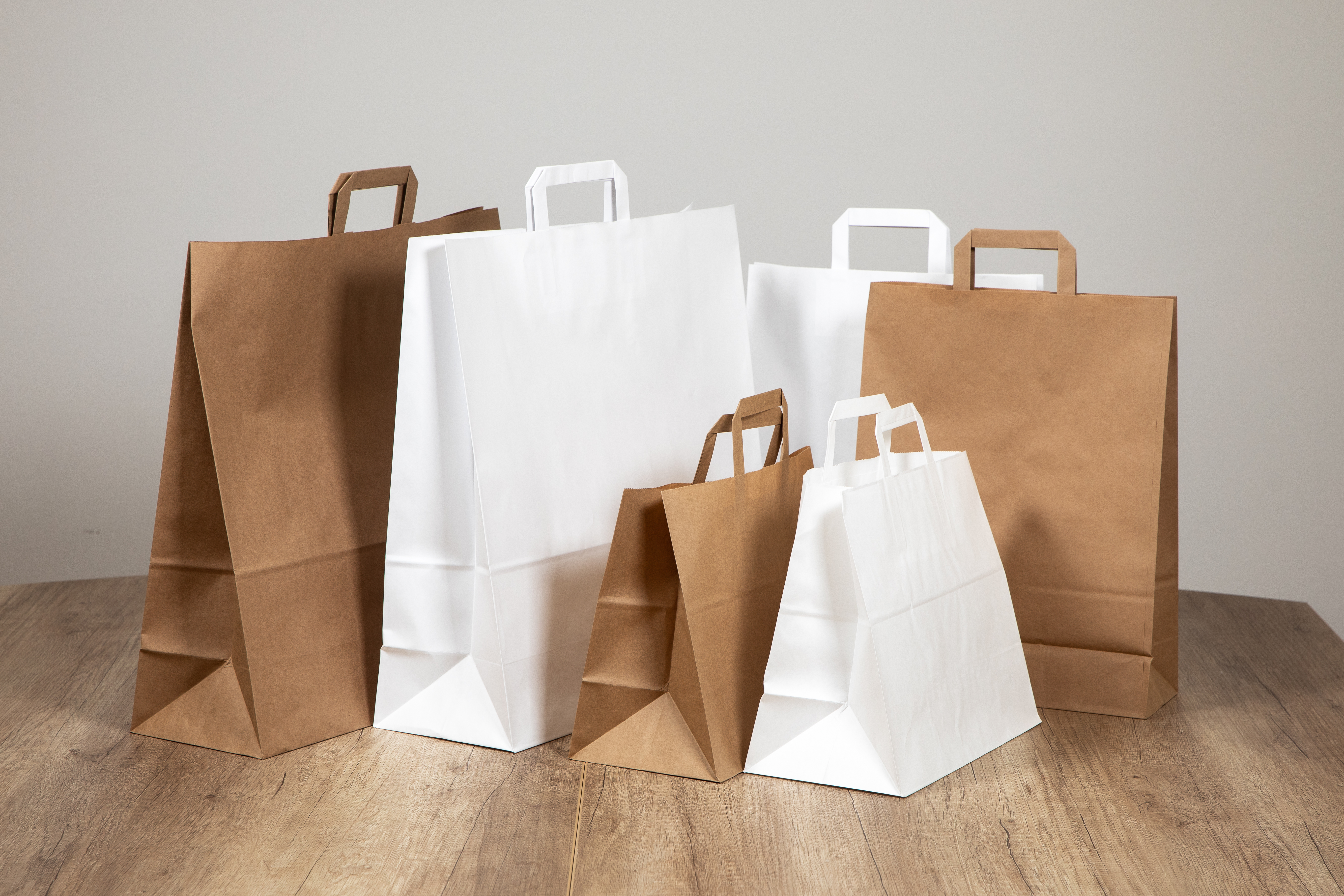 Paper bags (carrier bags)